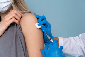 Boostervaccinatie Covid-19 bij Apotheek Tambeur